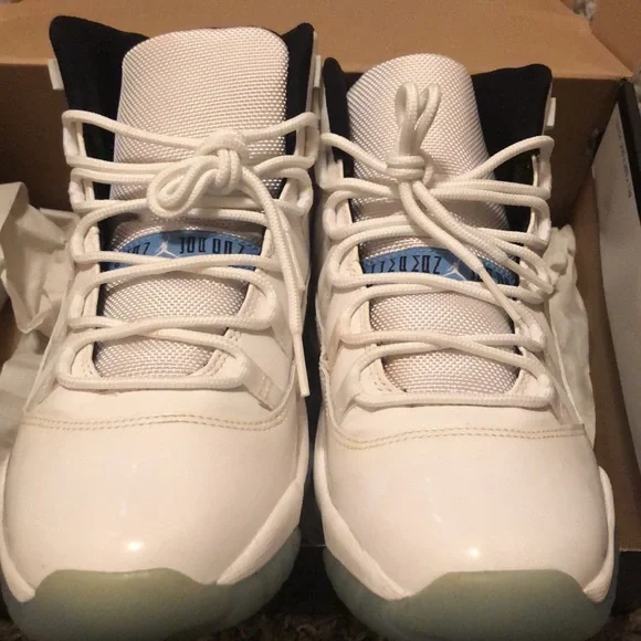 Air Jordan Retro 11 Legend Blue